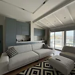 Elite Sea View Jacuzzi Penthouses Sarandë