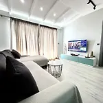 Elite Sea View Jacuzzi Penthouses Sarande