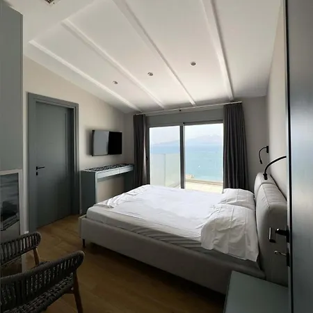 Elite Sea View Jacuzzi Penthouses Σαράντα