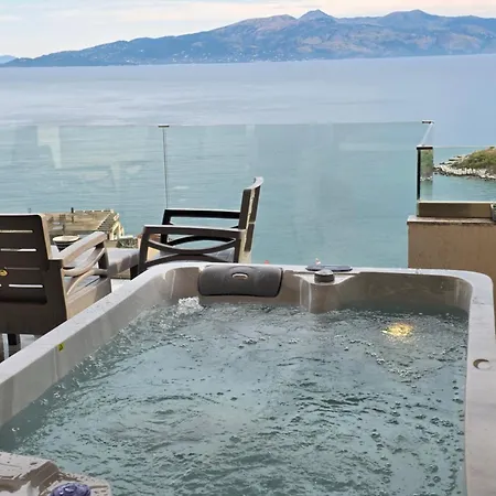 Elite Sea View Jacuzzi Penthouses *